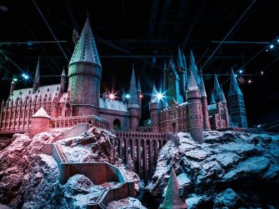 In The Footsteps Of Harry Potter - Hogwarts in the Snow WB Studio Tour & Oxford